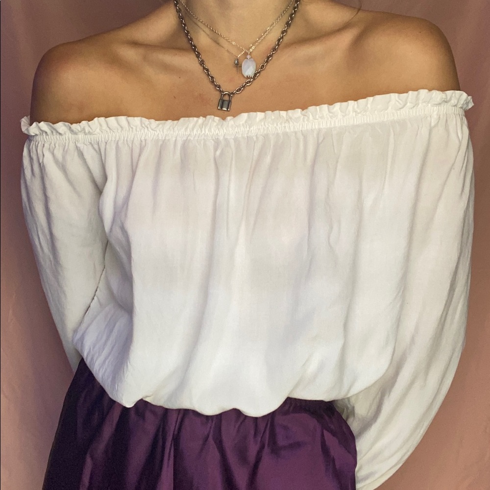 Brandy Melville Off the shoulder white blouse top